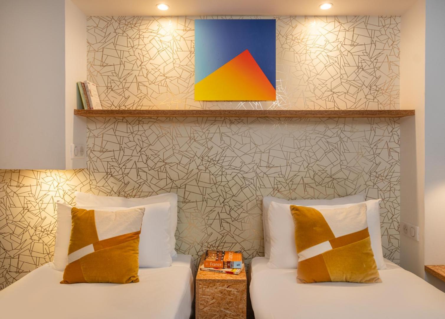 Hotel Izzy อิซซีเลมูลิโนต์ ภายนอก รูปภาพ
