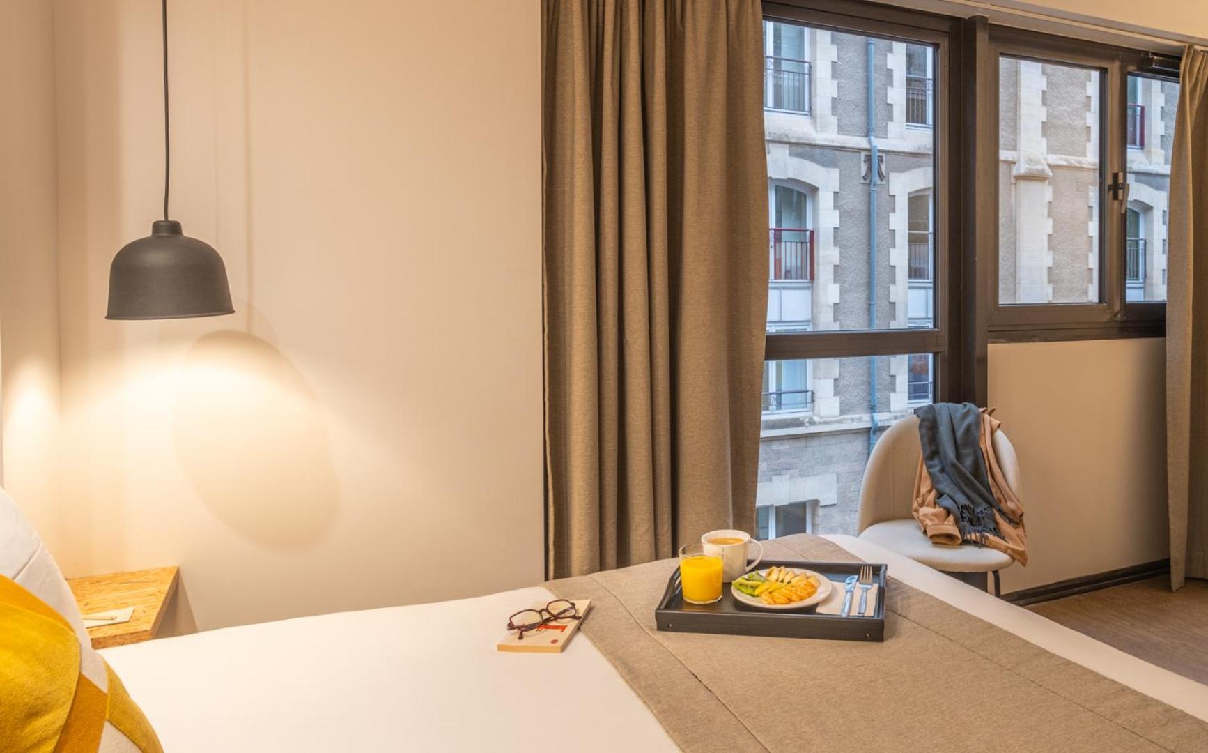 Hotel Izzy อิซซีเลมูลิโนต์ ภายนอก รูปภาพ